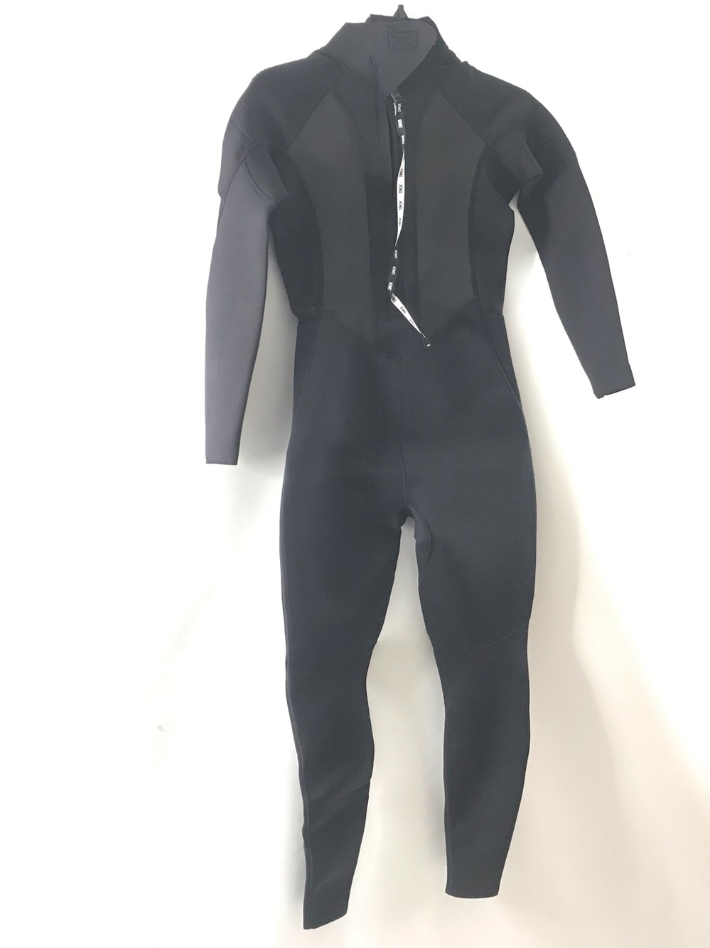 KMT Women Wetsuit Size 8 Neoprene Wet Suit Keep Warm in Cold Water 3/2mm READ